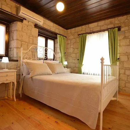 Alayaz B&B