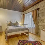 Couette-café Alayaz 3*