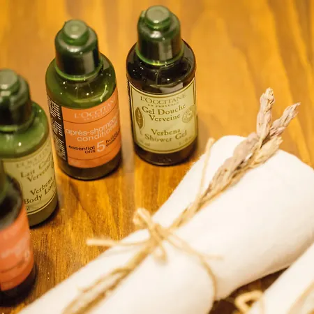 לינה וארוחת בוקר Alayaz