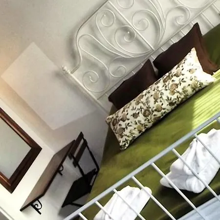 Alayaz Bed & Breakfast 3*