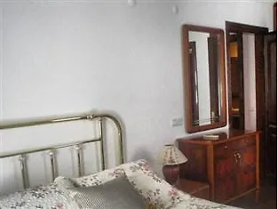 Alayaz Bed & Breakfast 3*
