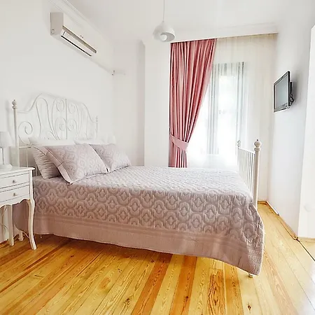 Alayaz Bed & Breakfast