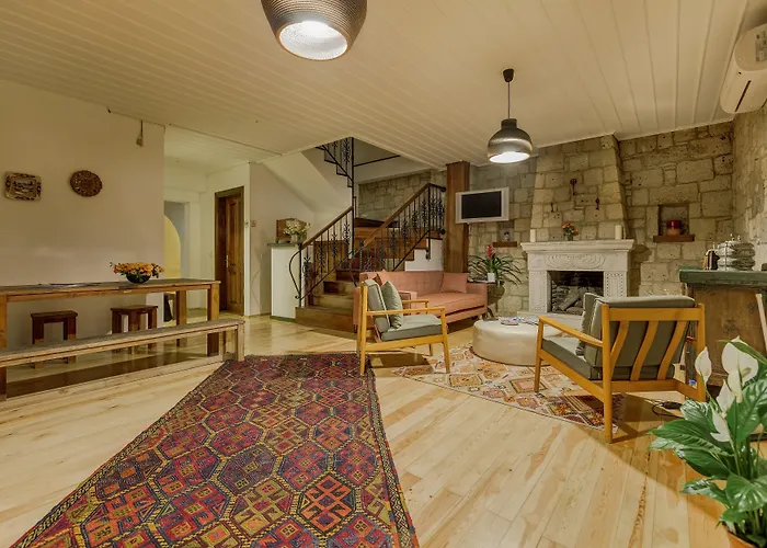 Bed & Breakfast Alayaz