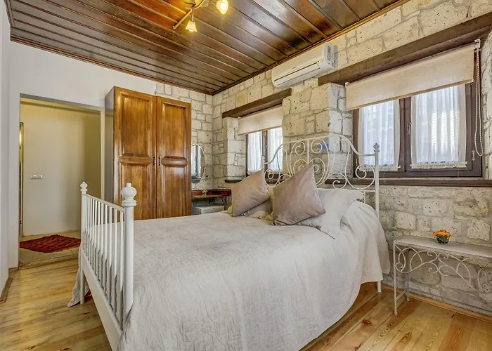 Bed & Breakfast Alayaz